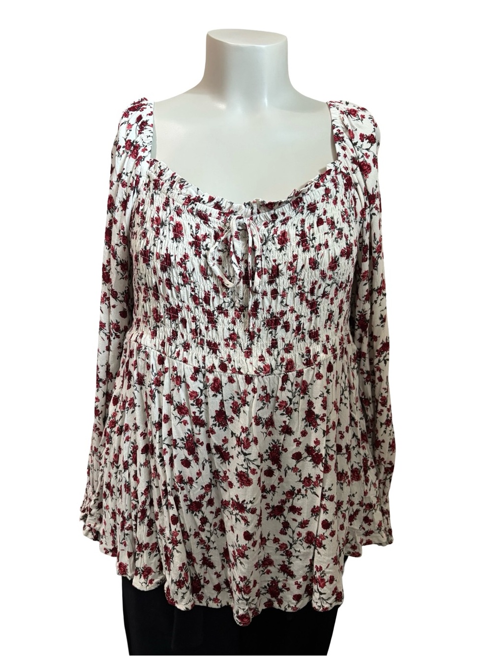 Torrid Smocked White Peasant Blouse with Red Floral Print Size XXL